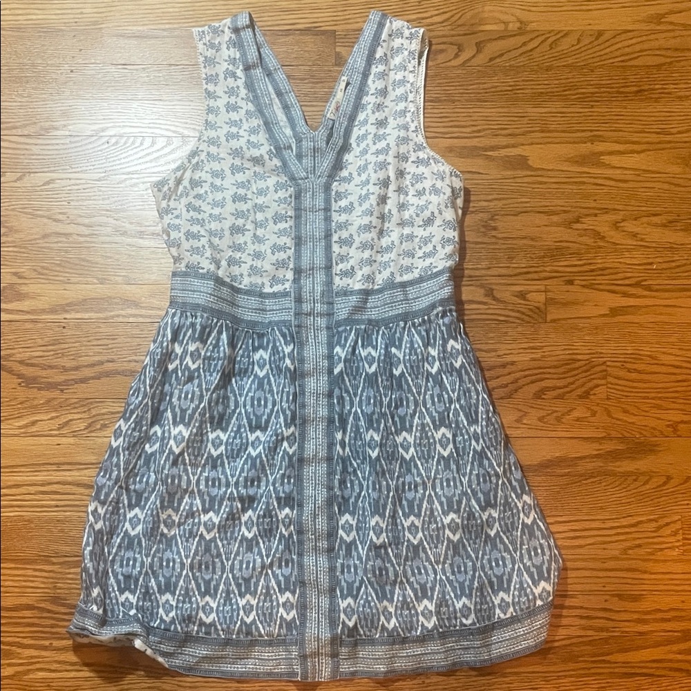 Faherty Gray and White Sleeveless Midi Dress